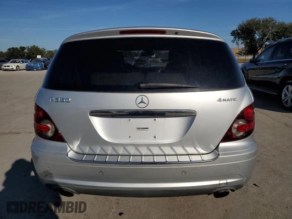 ✅ 2008 Mercedes-Benz R 3.5L • VIN: 4JGCB65E88A071351 • Лот: 77863194. Опубликован ранее на Copart с пробегом 143 293 миль. Бесплатный доступ к архиву аукционных продаж из США и подробный отчёт об истории автомобиля на DreamBid. Изображение 6.