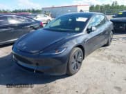 ✅ 2024 Tesla Model 3 • VIN: 5YJ3E1EA9RF737721 • Лот: 43581026. Опубликован ранее на IAAI с пробегом 11 472 миль. Бесплатный доступ к архиву аукционных продаж из США и подробный отчёт об истории автомобиля на DreamBid. Изображение 17.