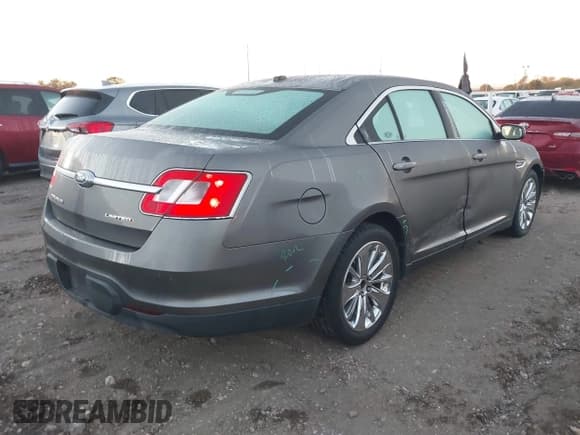 ✅ 2011 Ford Taurus Limited • VIN: 1FAHP2FW4BG122303 • Лот: 43788884. Опубликован ранее на IAAI с пробегом 181 920 миль. Бесплатный доступ к архиву аукционных продаж из США и подробный отчёт об истории автомобиля на DreamBid. Изображение 4.