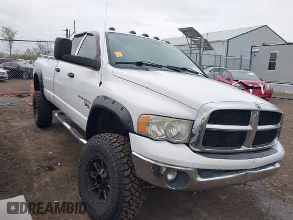 2004 Dodge 3500 ST with VIN 3D7LU38C64G117736, listed as a IAAI auction lot 42058492 with 229,102 mi miles and . Bid and sale history available at DreamBid. Image 1.