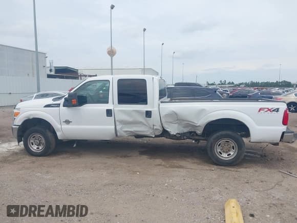 ✅ 2012 Ford F-250 XL • VIN: 1FT7W2BT4CEB57781 • Лот: 42384393. Опубликован ранее на IAAI с пробегом 252 719 миль. Бесплатный доступ к архиву аукционных продаж из США и подробный отчёт об истории автомобиля на DreamBid. Изображение 14.