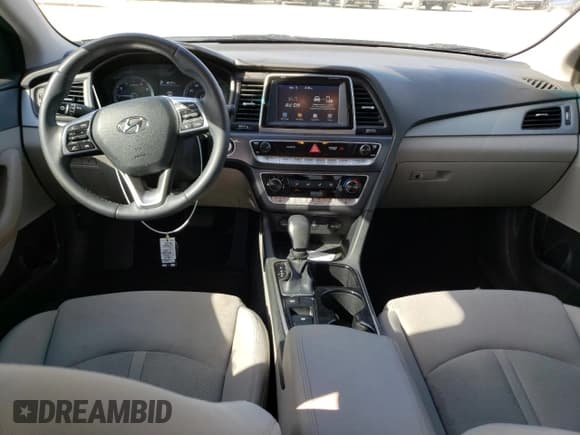 ✅ 2018 Hyundai Sonata Limited • VIN: 5NPE34AF2JH644465 • Lot: 44590153. Listed on Copart with 61,830 mi. Free auction sales archive from the USA and detailed vehicle history report at DreamBid. Image 8.