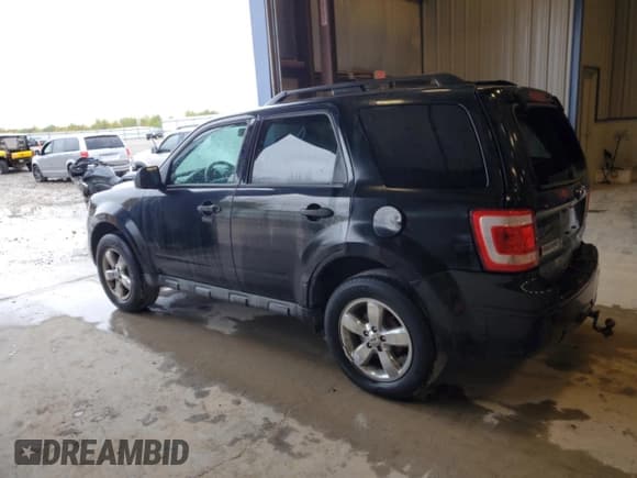 ✅ 2010 Ford Escape XLT • VIN: 1FMCU9DG5AKD05394 • Лот: 82239075. Опубликован ранее на Copart с пробегом 181 559 миль. Бесплатный доступ к архиву аукционных продаж из США и подробный отчёт об истории автомобиля на DreamBid. Изображение 2.