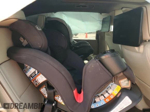 ✅ 2025 GMC Yukon Denali • VIN: 1GKS2DRL0SR187976 • Лот: 66222115. Опубликован ранее на Copart с пробегом Не указан. Бесплатный доступ к архиву аукционных продаж из США и подробный отчёт об истории автомобиля на DreamBid. Изображение 11.