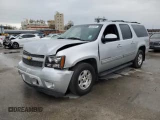 ✅ 2013 Chevrolet Suburban LS • VIN: 1GNSCHE02DR304642 • Lot: 43291035. Wystawiony na Copart z przebiegiem Nie podano. Bezpłatny archiwum sprzedaży aukcyjnych z USA i szczegółowy raport historii pojazdu na DreamBid. Zdjęcie 1.