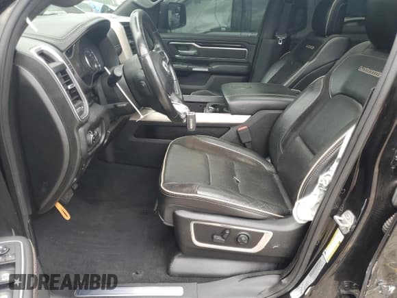 ✅ 2019 Ram 1500 Laramie • VIN: 1C6SRFJT0KN573424 • Lot: 62403045. Wystawiony na Copart z przebiegiem 88 083 mil. Bezpłatny archiwum sprzedaży aukcyjnych z USA i szczegółowy raport historii pojazdu na DreamBid. Zdjęcie 7.