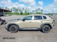 ✅ 2023 Mazda CX-50 Meridian Edition • VIN: 7MMVABXYXPN138619 • Lot: 42569644. Wystawiony na IAAI z przebiegiem 25 690 mil. Bezpłatny archiwum sprzedaży aukcyjnych z USA i szczegółowy raport historii pojazdu na DreamBid. Zdjęcie 14.