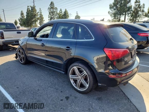 ✅ 2010 Audi Q5 Premium Plus • VIN: WA1MKAFP8AA112721 • Лот: 80382395. Опубликован ранее на Copart с пробегом 217 165 миль. Бесплатный доступ к архиву аукционных продаж из США и подробный отчёт об истории автомобиля на DreamBid. Изображение 2.