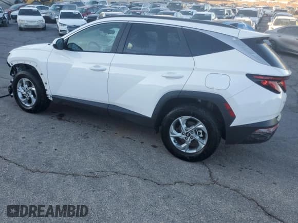 ✅ 2024 Hyundai Tucson SEL • VIN: 5NMJBCDE4RH381015 • Lot: 81188054. Wystawiony na Copart z przebiegiem 30 910 mil. Bezpłatny archiwum sprzedaży aukcyjnych z USA i szczegółowy raport historii pojazdu na DreamBid. Zdjęcie 2.