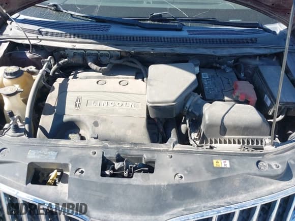 ✅ 2011 Lincoln MKX • VIN: 2LMDJ6JKXBBJ15904 • Lot: 43812327. Listed on IAAI with 185,326 mi. Free auction sales archive from the USA and detailed vehicle history report at DreamBid. Image 10.