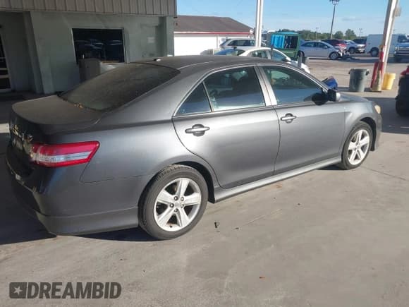 ✅ 2011 Toyota Camry LE • VIN: 4T1BF3EK9BU715076 • Лот: 43823051. Опубликован ранее на IAAI с пробегом 271 322 миль. Бесплатный доступ к архиву аукционных продаж из США и подробный отчёт об истории автомобиля на DreamBid. Изображение 4.
