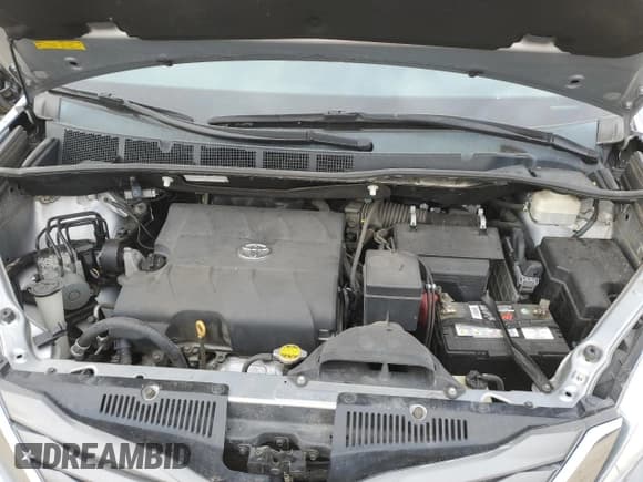 ✅ 2013 Toyota Sienna XLE • VIN: 5TDYK3DC4DS359888 • Lot: 89813685. Listed on Copart with 259,446 mi. Free auction sales archive from the USA and detailed vehicle history report at DreamBid. Image 12.