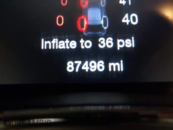 ✅ 2019 Jeep Grand Cherokee Altitude • VIN: 1C4RJFAG3KC838270 • Lot: 43490196. Wystawiony na IAAI z przebiegiem 87 496 mil. Bezpłatny archiwum sprzedaży aukcyjnych z USA i szczegółowy raport historii pojazdu na DreamBid. Zdjęcie 15.