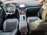 ✅ 2024 Ford Explorer ST-Line • VIN: 1FMSK7KH2RGA72655 • Lot: 82114175. Listed on Copart with 6,872 mi. Free auction sales archive from the USA and detailed vehicle history report at DreamBid. Image 8.