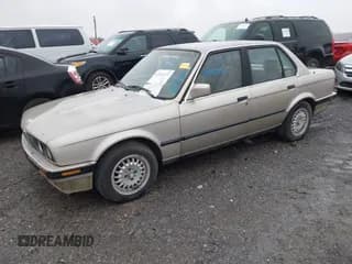 ✅ 1989 BMW 3 Series 325i • VIN: WBAAD230XK8845195 • Лот: 43536573. Опубликован ранее на IAAI с пробегом 184 461 миль. Бесплатный доступ к архиву аукционных продаж из США и подробный отчёт об истории автомобиля на DreamBid. Изображение 2.