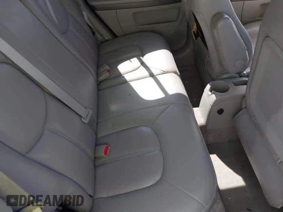 ✅ 2010 Chevrolet HHR LS • VIN: 3GNBAADB8AS540236 • Lot: 41998980. Listed on IAAI with 272,187 mi. Free auction sales archive from the USA and detailed vehicle history report at DreamBid. Image 8.