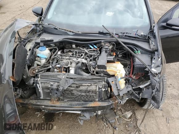 ✅ 2012 Volkswagen Golf TDI • VIN: WVWNM7AJ3CW293128 • Лот: 59679405. Опубликован ранее на Copart с пробегом Не указан. Бесплатный доступ к архиву аукционных продаж из США и подробный отчёт об истории автомобиля на DreamBid. Изображение 11.