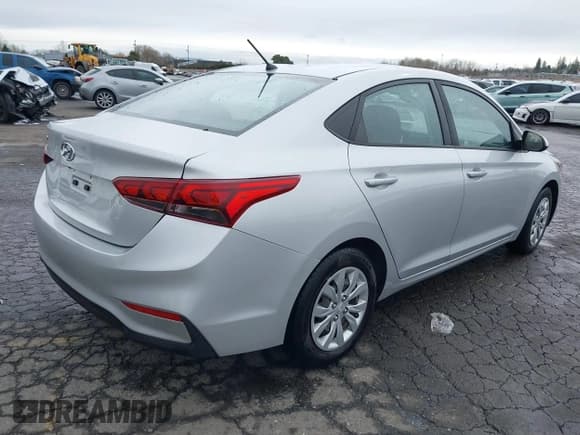 ✅ 2020 Hyundai Accent SE • VIN: 3KPC24A60LE114285 • Лот: 41630893. Опубликован ранее на IAAI с пробегом 68 941 миль. Бесплатный доступ к архиву аукционных продаж из США и подробный отчёт об истории автомобиля на DreamBid. Изображение 4.