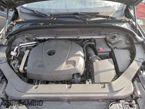 ✅ 2018 Volvo XC60 Inscription • VIN: YV4102RL2J1005027 • Lot: 93888155. Wystawiony na Copart z przebiegiem 97 405 mil. Bezpłatny archiwum sprzedaży aukcyjnych z USA i szczegółowy raport historii pojazdu na DreamBid. Zdjęcie 12.