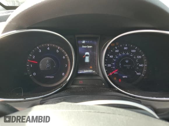 ✅ 2014 Hyundai Santa Fe Limited • VIN: KM8SN4HF9EU067833 • Лот: 81799355. Опубликован ранее на Copart с пробегом 146 089 миль. Бесплатный доступ к архиву аукционных продаж из США и подробный отчёт об истории автомобиля на DreamBid. Изображение 9.