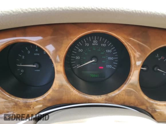 ✅ 2000 Jaguar XJ • VIN: SAJDA14C8YLF15934 • Lot: 54345875. Wystawiony na Copart z przebiegiem 78 840 mil. Bezpłatny archiwum sprzedaży aukcyjnych z USA i szczegółowy raport historii pojazdu na DreamBid. Zdjęcie 9.