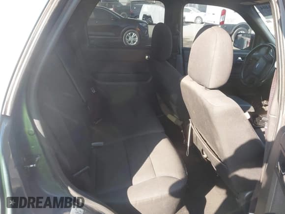 ✅ 2011 Ford Escape XLT • VIN: 1FMCU0D77BKB19238 • Lot: 43359404. Wystawiony na IAAI z przebiegiem 167 065 mil. Bezpłatny archiwum sprzedaży aukcyjnych z USA i szczegółowy raport historii pojazdu na DreamBid. Zdjęcie 8.