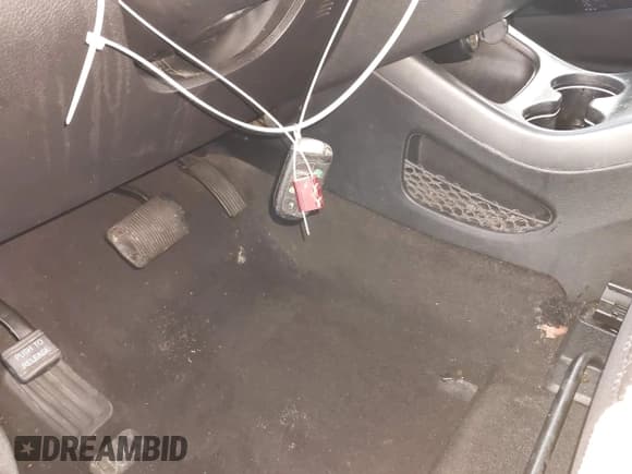 ✅ 2014 Dodge Journey SE • VIN: 3C4PDCAB1ET116547 • Lot: 43525506. Listed on IAAI with 171,386 mi. Free auction sales archive from the USA and detailed vehicle history report at DreamBid. Image 11.