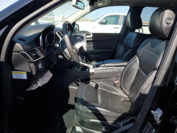 ✅ 2012 Mercedes-Benz M 350 • VIN: 4JGDA2EB1CA061663 • Lot: 87485265. Wystawiony na Copart z przebiegiem 178 831 mil. Bezpłatny archiwum sprzedaży aukcyjnych z USA i szczegółowy raport historii pojazdu na DreamBid. Zdjęcie 7.