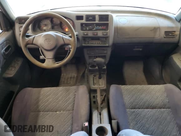 ✅ 2000 Toyota RAV4 • VIN: JT3HP10V4Y0232794 • Lot: 84278185. Listed on Copart with 243,884 mi. Free auction sales archive from the USA and detailed vehicle history report at DreamBid. Image 8.