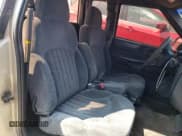 ✅ 1999 Chevrolet S-10 LS • VIN: 1GCCS19X3X8133053 • Лот: 63750774. Опубликован ранее на Copart с пробегом 136 081 миль. Бесплатный доступ к архиву аукционных продаж из США и подробный отчёт об истории автомобиля на DreamBid. Изображение 11.