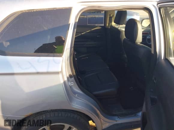 2014 Mitsubishi Outlander SE with VIN JA4AZ3A39EZ002508, listed as a IAAI auction lot 43297966 with 207,511 mi miles and . Bid and sale history available at DreamBid. Image 7.