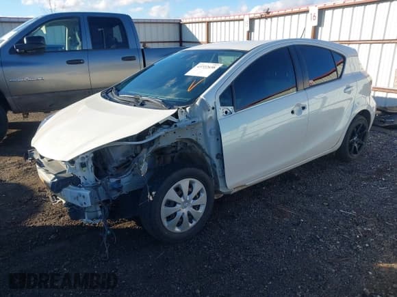 ✅ 2014 Toyota Prius One • VIN: JTDKDTB37E1059649 • Лот: 43722658. Опубликован ранее на IAAI с пробегом 297 620 миль. Бесплатный доступ к архиву аукционных продаж из США и подробный отчёт об истории автомобиля на DreamBid. Изображение 2.
