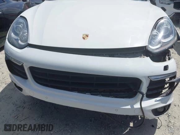 ✅ 2017 Porsche Cayenne • VIN: WP1AA2A2XHKA87790 • Lot: 42740405. Wystawiony na IAAI z przebiegiem 137 493 mil. Bezpłatny archiwum sprzedaży aukcyjnych z USA i szczegółowy raport historii pojazdu na DreamBid. Zdjęcie 6.