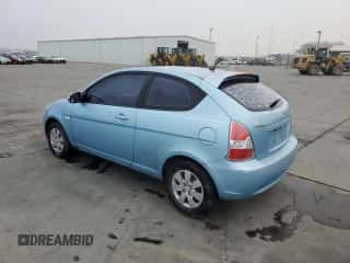 2010 Hyundai Accent GS с VIN KMHCM3AC1AU159451, выставлен на аукционе Copart как лот 79687504 с пробегом 82 316 миль миль и Чистый • Clean title. История ставок и продаж доступна на DreamBid. Изображение 2.