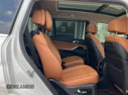 ✅ 2020 BMW X7 xDrive40i • VIN: 5UXCW2C05L9B60363 • Лот: 49335575. Опубликован ранее на Copart с пробегом 89 892 миль. Бесплатный доступ к архиву аукционных продаж из США и подробный отчёт об истории автомобиля на DreamBid. Изображение 6.