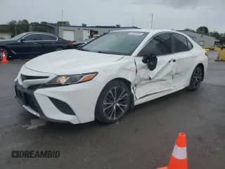 2018 Toyota Camry SE with VIN 4T1B11HK3JU554947, listed as a Copart auction lot 82200295 with 84,383 mi miles and Salvage title. Bid and sale history available at DreamBid. Image 1.