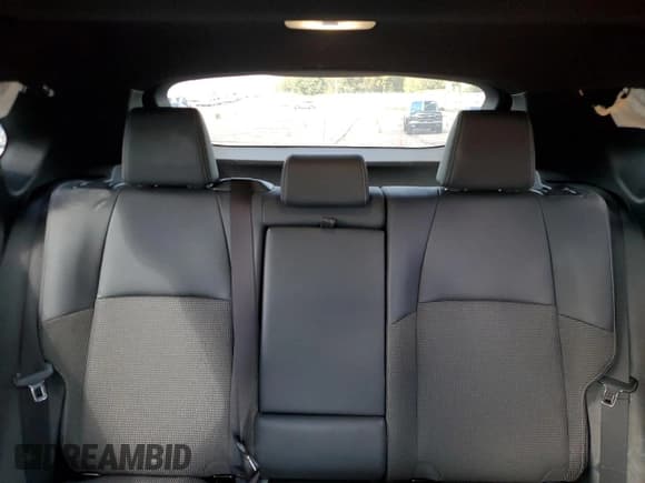 ✅ 2024 Toyota bZ4X XLE • VIN: JTMAAAAA7RA047077 • Lot: 84270505. Wystawiony na Copart z przebiegiem 34 900 mil. Bezpłatny archiwum sprzedaży aukcyjnych z USA i szczegółowy raport historii pojazdu na DreamBid. Zdjęcie 10.