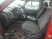 ✅ 2007 Chevrolet Suburban Commercial • VIN: 3GNGK26K17G299668 • Lot: 59481865. Wystawiony na Copart z przebiegiem 305 742 mil. Bezpłatny archiwum sprzedaży aukcyjnych z USA i szczegółowy raport historii pojazdu na DreamBid. Zdjęcie 7.