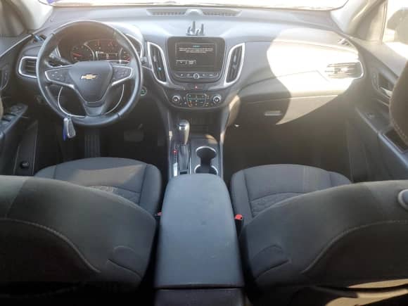 2018 Chevrolet Equinox LT с VIN 3GNAXUEUXJL316195, выставлен на аукционе Copart как лот 72036985 с пробегом 102 033 миль миль и На запчасти • Non repairable. История ставок и продаж доступна на DreamBid. Изображение 8.