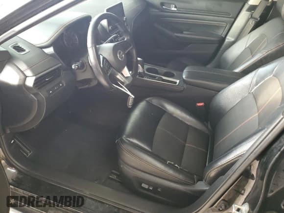 ✅ 2019 Nissan Altima SR • VIN: 1N4BL4CV3KC178359 • Lot: 90880785. Wystawiony na Copart z przebiegiem 162 438 mil. Bezpłatny archiwum sprzedaży aukcyjnych z USA i szczegółowy raport historii pojazdu na DreamBid. Zdjęcie 7.