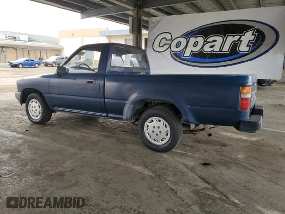 ✅ 1990 Toyota Pickup • VIN: JT4RN81A8L5087605 • Lot: 68218155. Listed on Copart with 158,031 mi. Free auction sales archive from the USA and detailed vehicle history report at DreamBid. Image 2.