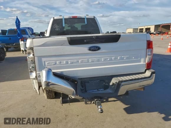 ✅ 2020 Ford F-250 XL • VIN: 1FT7X2A65LEE37413 • Lot: 92602475. Wystawiony na Copart z przebiegiem 108 784 mil. Bezpłatny archiwum sprzedaży aukcyjnych z USA i szczegółowy raport historii pojazdu na DreamBid. Zdjęcie 6.