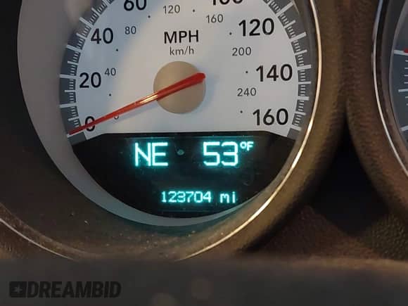 2008 Dodge Magnum R/T с VIN 2D8GV57238H246098, выставлен на аукционе IAAI как лот 43409552 с пробегом 123 704 миль миль и . История ставок и продаж доступна на DreamBid. Изображение 15.