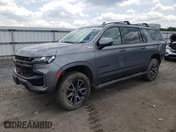 ✅ 2022 Chevrolet Suburban Z71 • VIN: 1GNSKDKD1NR112889 • Lot: 53532434. Wystawiony na Copart z przebiegiem 26 770 mil. Bezpłatny archiwum sprzedaży aukcyjnych z USA i szczegółowy raport historii pojazdu na DreamBid. Zdjęcie 1.