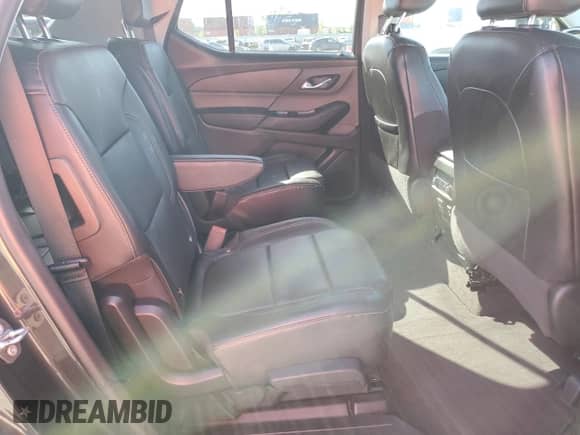 2018 Chevrolet Traverse LT z VIN 1GNEVHKW1JJ285026, wystawiony jako Copart lot #82348695 z przebiegiem 94 788 mil mil oraz Szkoda całkowita • Salvage title. Historia ofert i sprzedaży dostępna na DreamBid. Obrazek 10.