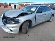 ✅ 2019 Dodge Charger Police • VIN: 2C3CDXKTXKH647834 • Lot: 43662312. Wystawiony na IAAI z przebiegiem 85 348 mil. Bezpłatny archiwum sprzedaży aukcyjnych z USA i szczegółowy raport historii pojazdu na DreamBid. Zdjęcie 6.