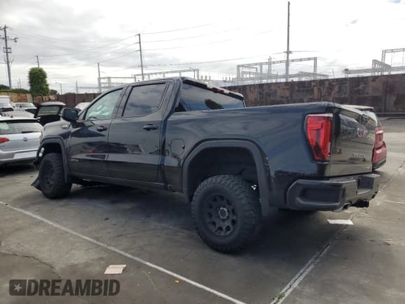 ✅ 2024 GMC Sierra 1500 AT4 • VIN: 3GTUUEEL4RG268757 • Лот: 53459225. Опубликован ранее на Copart с пробегом 4 264 миль. Бесплатный доступ к архиву аукционных продаж из США и подробный отчёт об истории автомобиля на DreamBid. Изображение 2.