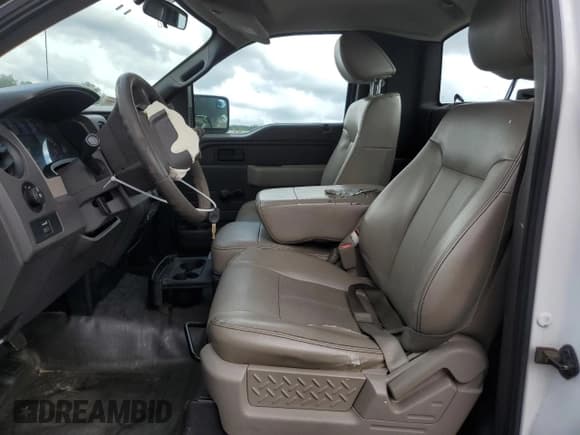 ✅ 2010 Ford F-150 XL • VIN: 1FTMF1CW4AKE57387 • Lot: 69661175. Listed on Copart with Not provided. Free auction sales archive from the USA and detailed vehicle history report at DreamBid. Image 7.