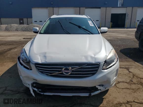 ✅ 2015 Volvo XC60 T6 • VIN: YV4902RB0F2598978 • Lot: 68716045. Listed on Copart with Not provided. Free auction sales archive from the USA and detailed vehicle history report at DreamBid. Image 5.