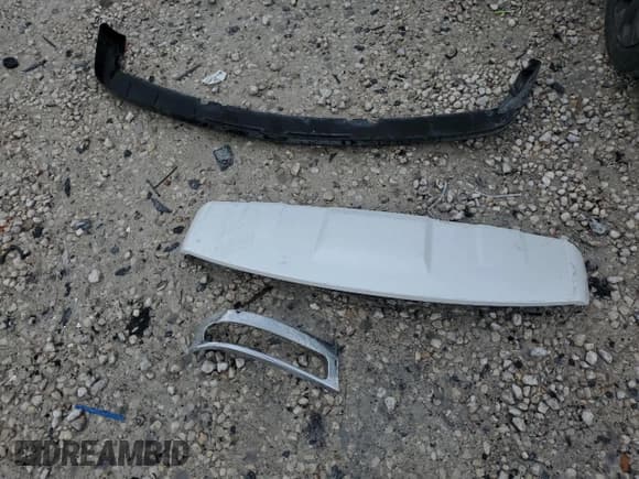 ✅ 2021 GMC Yukon XL SLT • VIN: 1GKS2GKD6MR429631 • Лот: 51069695. Опубликован ранее на Copart с пробегом 51 560 миль. Бесплатный доступ к архиву аукционных продаж из США и подробный отчёт об истории автомобиля на DreamBid. Изображение 13.